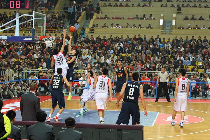 把焦点移到 把焦点移到