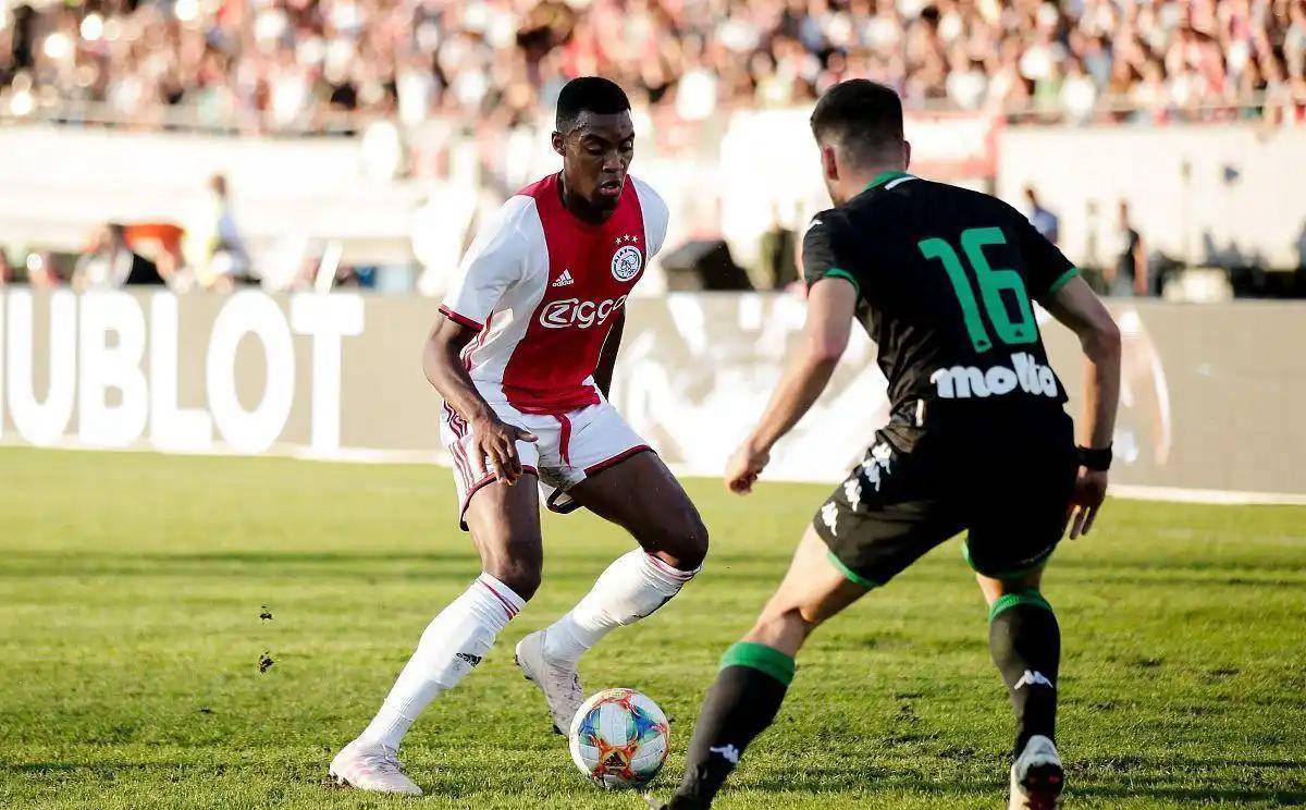 对纵深的 对纵深的